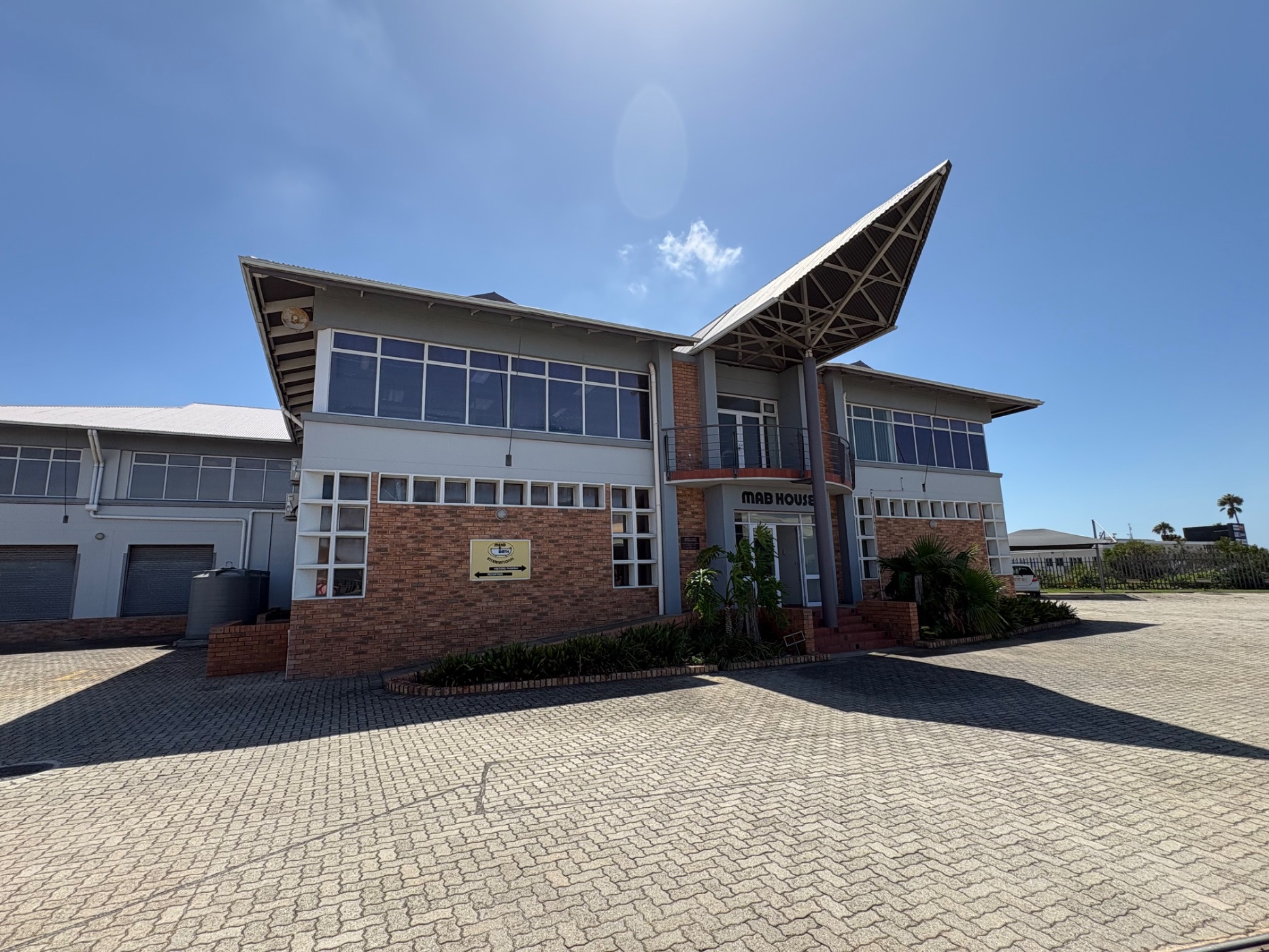 Commercial Building to rent in Fairview, Port Elizabeth, Gqeberha - 1PLZ1731998