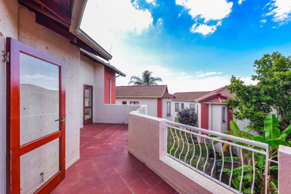 Apartment for sale in North Riding - FW1731447 Apartment for sale in North Riding - FW1731447