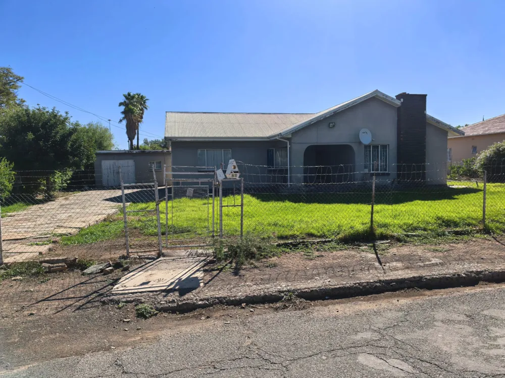 House sold in Beaufort West - 1KK1731455 House sold in Beaufort West - 1KK1731455