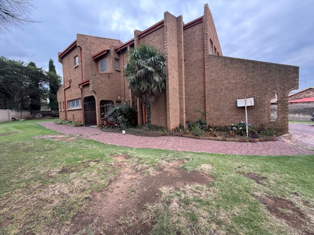 Double-storey house for sale in Reyno Ridge - 1WD1731541 Double-storey house for sale in Reyno Ridge - 1WD1731541