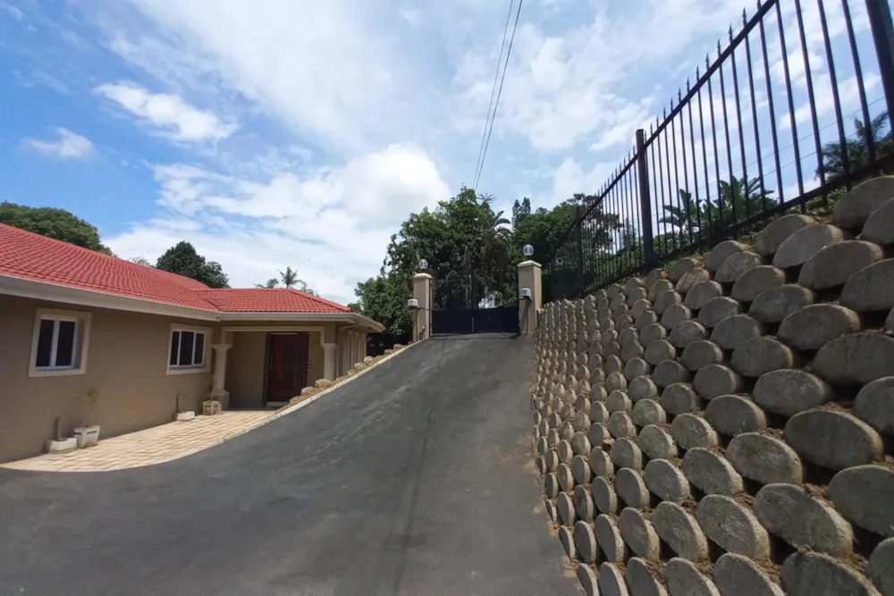 House let in Dawncliffe - 1WP1731573 House let in Dawncliffe - 1WP1731573