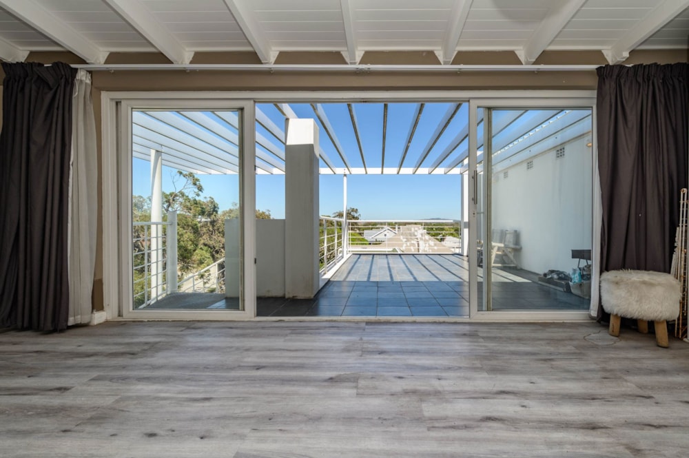 Apartment to rent in Port Elizabeth (Gqeberha) - 1PLZ1731621