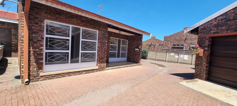 Townhouse for sale in Three Rivers North - 1VT1731619