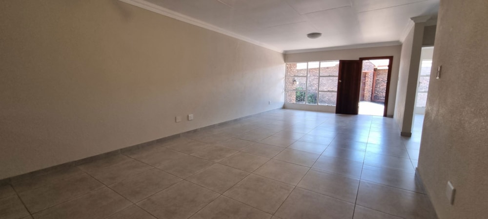 Townhouse for sale in Three Rivers North - 1VT1731619