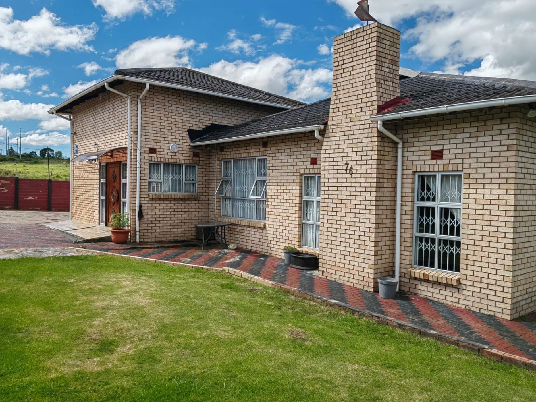 Bachelor apartment to rent in Southridge Park - 1MH1731647