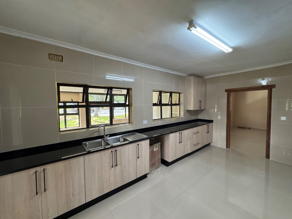 House to rent in Helensvale, Zimbabwe - 3ZB1731675