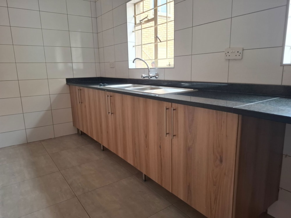 Townhouse to rent in Block 9, Botswana - 3BO1731678 Townhouse to rent in Block 9, Botswana - 3BO1731678