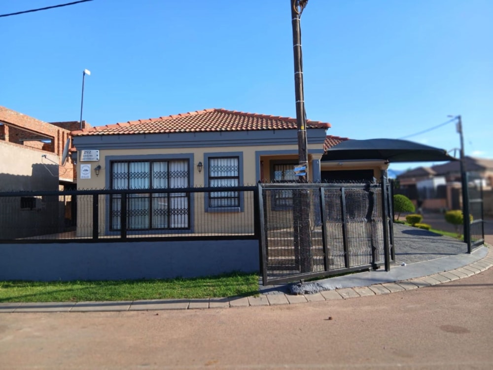 House for sale in Soshanguve South - PTM1733746 House for sale in Soshanguve South - PTM1733746