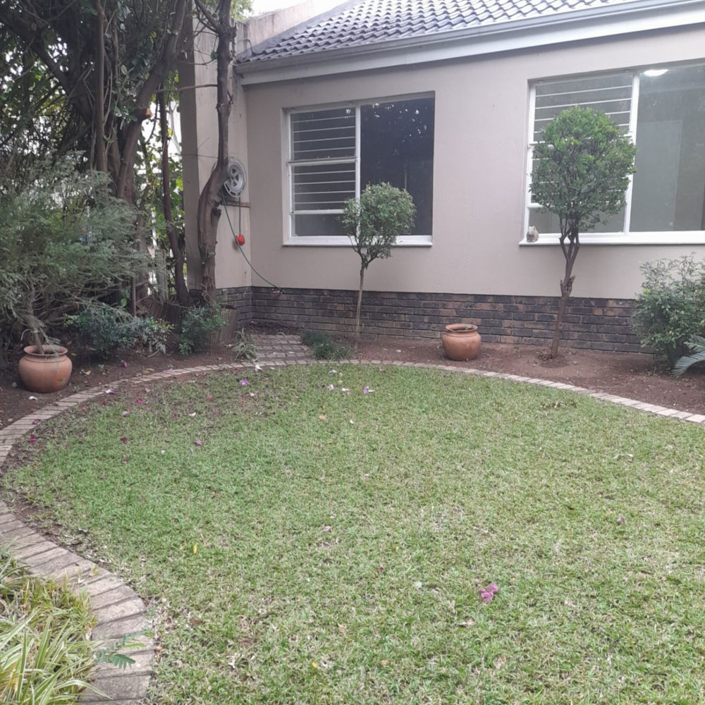 Townhouse to rent in Fourways Gardens - FYL1731984
