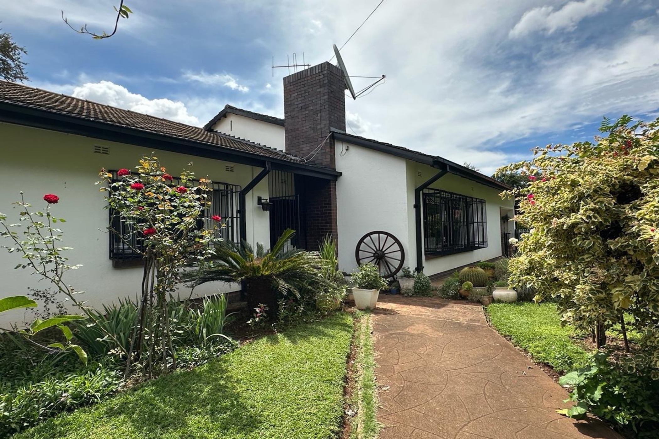 House for sale in Famona, Zimbabwe - 3ZB1731748