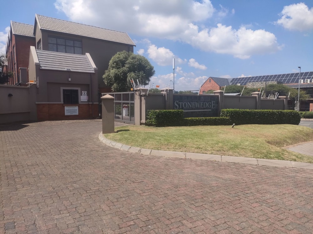 Loft to rent in Darrenwood - JBL1731732