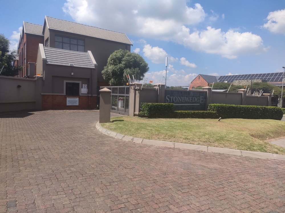 Loft to rent in Darrenwood - JBL1731732