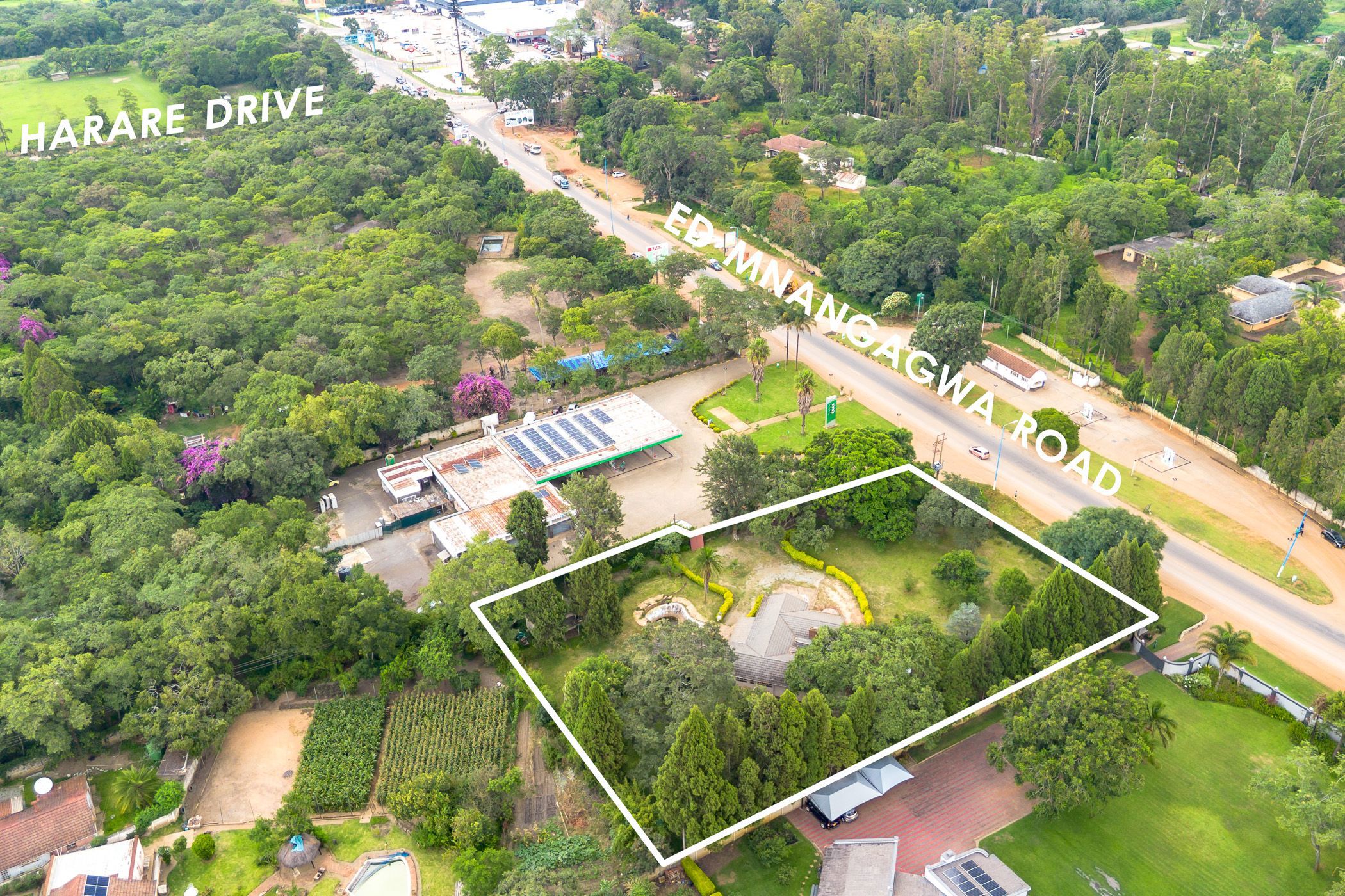 House for sale in Chisipite, Zimbabwe - 3ZB1731795