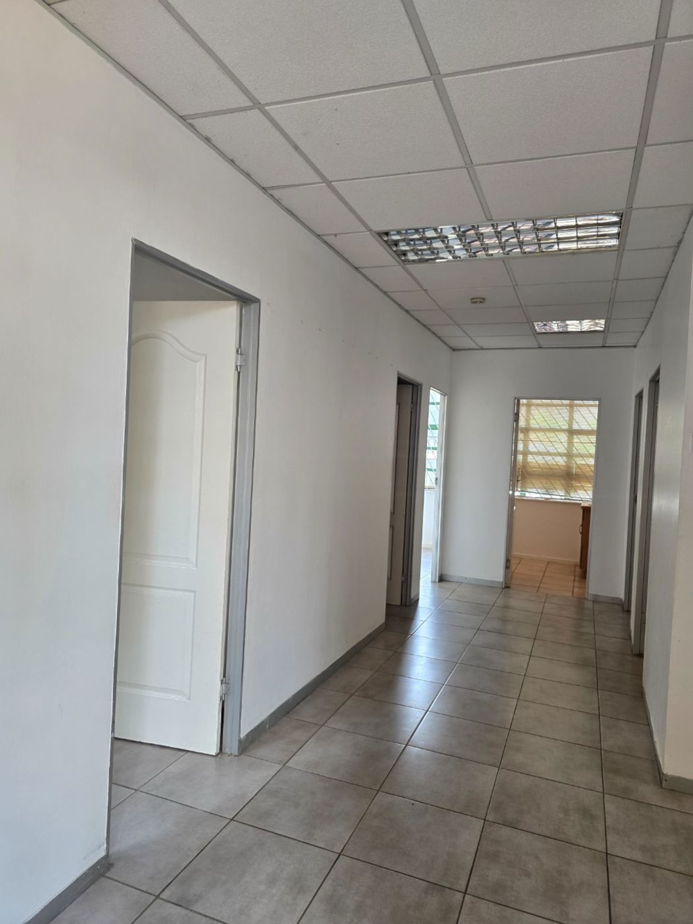 Commercial office to rent in Village, Botswana - 3BO1731944