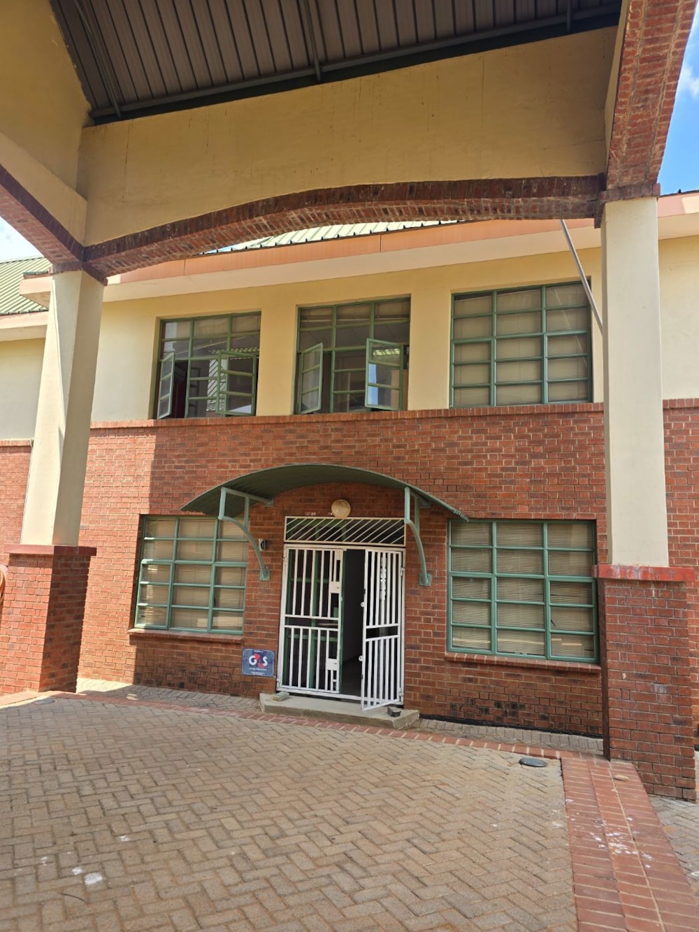 Commercial office to rent in Village, Botswana - 3BO1731944