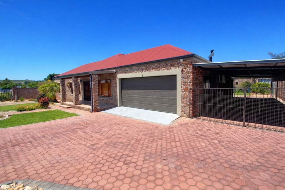 House for sale in West Bank, Oudtshoorn - 1OU1678202