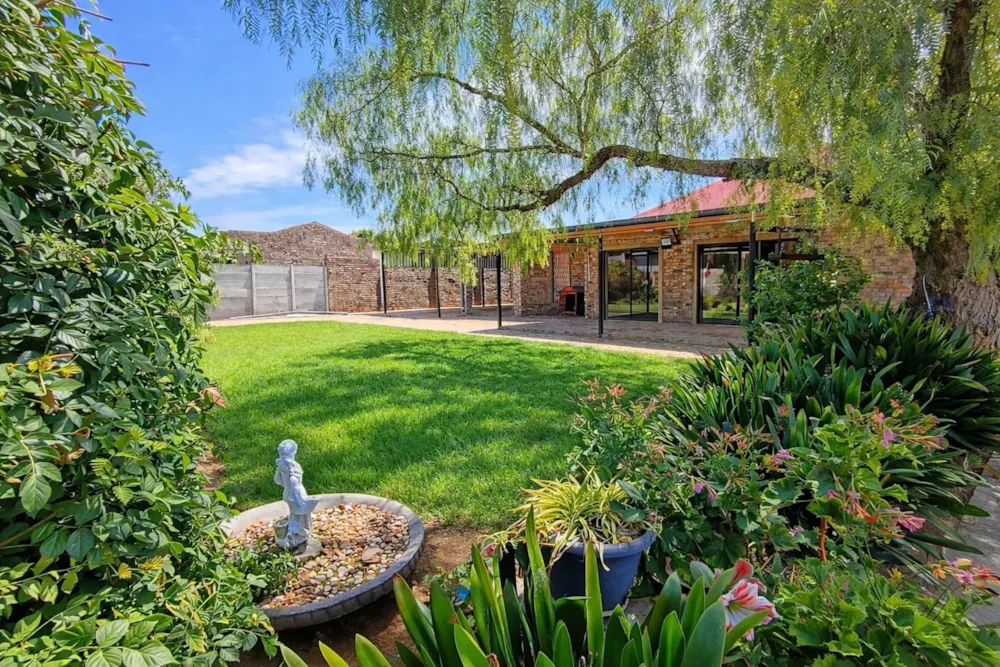 House for sale in West Bank, Oudtshoorn - 1OU1678202 House for sale in West Bank, Oudtshoorn - 1OU1678202