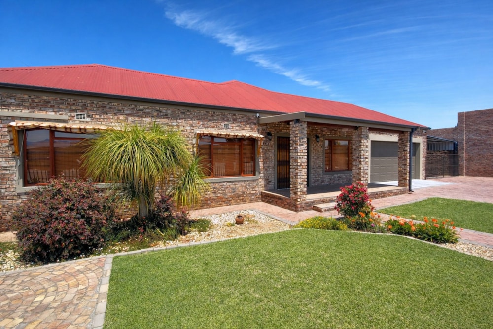 House for sale in West Bank, Oudtshoorn - 1OU1678202