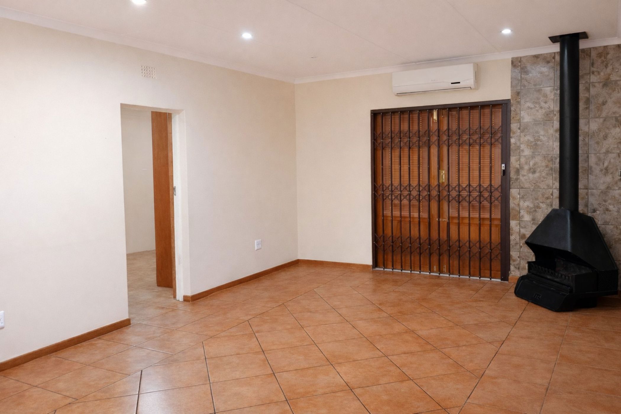 House for sale in West Bank, Oudtshoorn - Widok 4