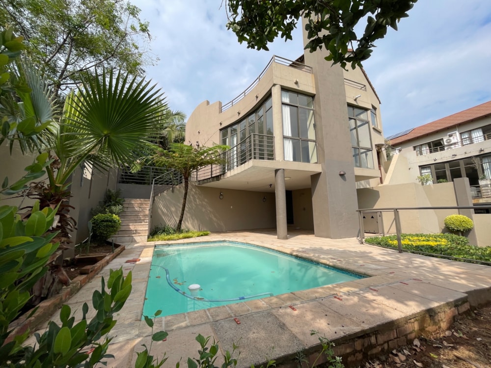 Double-storey cluster for sale in Waterkloof Ridge - PT1730178