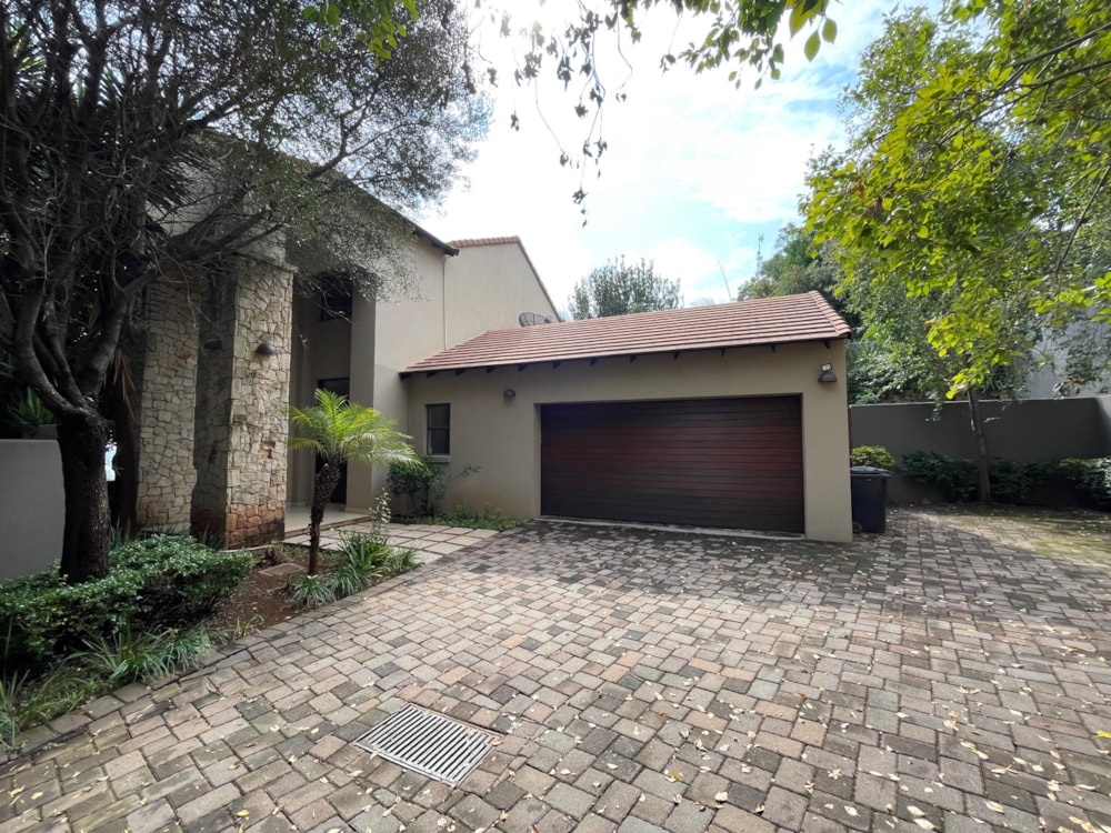 Double-storey cluster for sale in Waterkloof Ridge - PT1730178