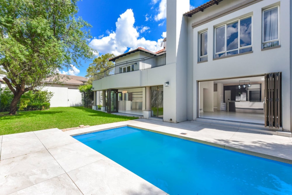 House for sale in Cedar Lakes - FW1728893