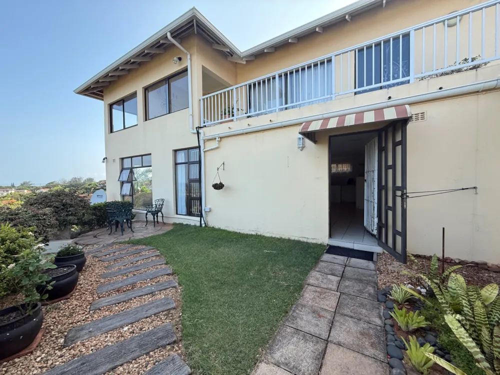 Double-storey house let in Durban North - 1ND1720896 Double-storey house let in Durban North - 1ND1720896