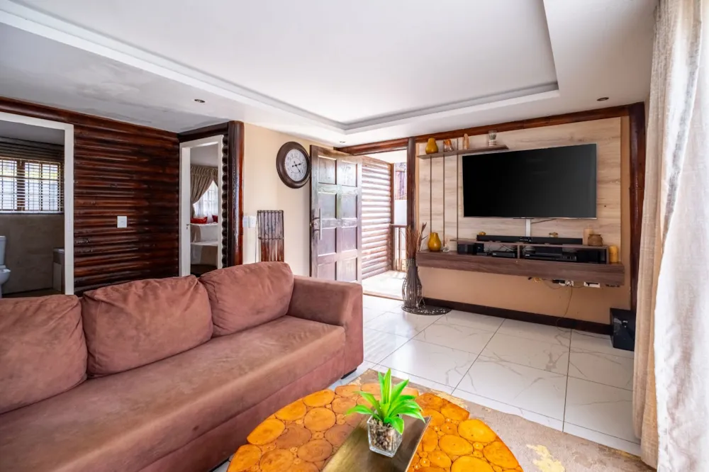 House for sale in Illovo Glen - 1WB1729642 House for sale in Illovo Glen - 1WB1729642