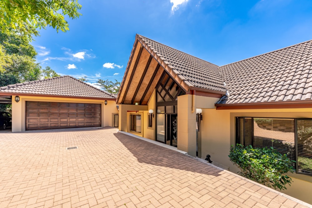 Double-storey house for sale in Kloof - 1KF1730245