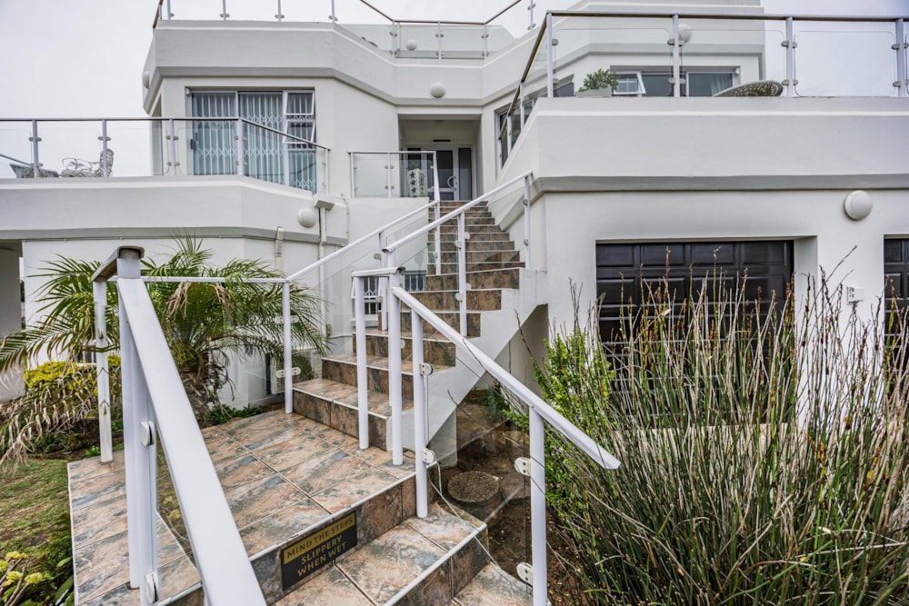 Bed & breakfast for sale in Gonubie - 1EZ1729994 Bed & breakfast for sale in Gonubie - 1EZ1729994