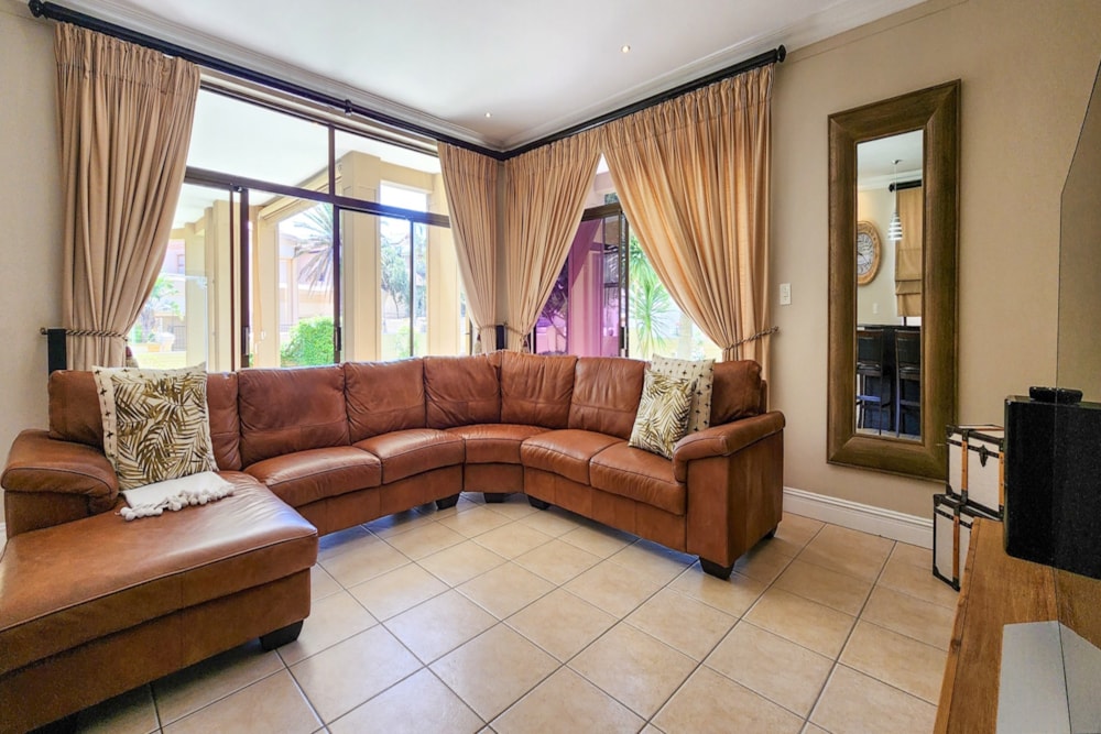 Double-storey house to rent in West Beach, Blouberg - 1TV1731110