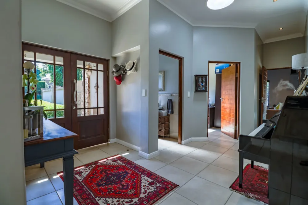 Security estate home sold in Midstream Estate - CN1728648