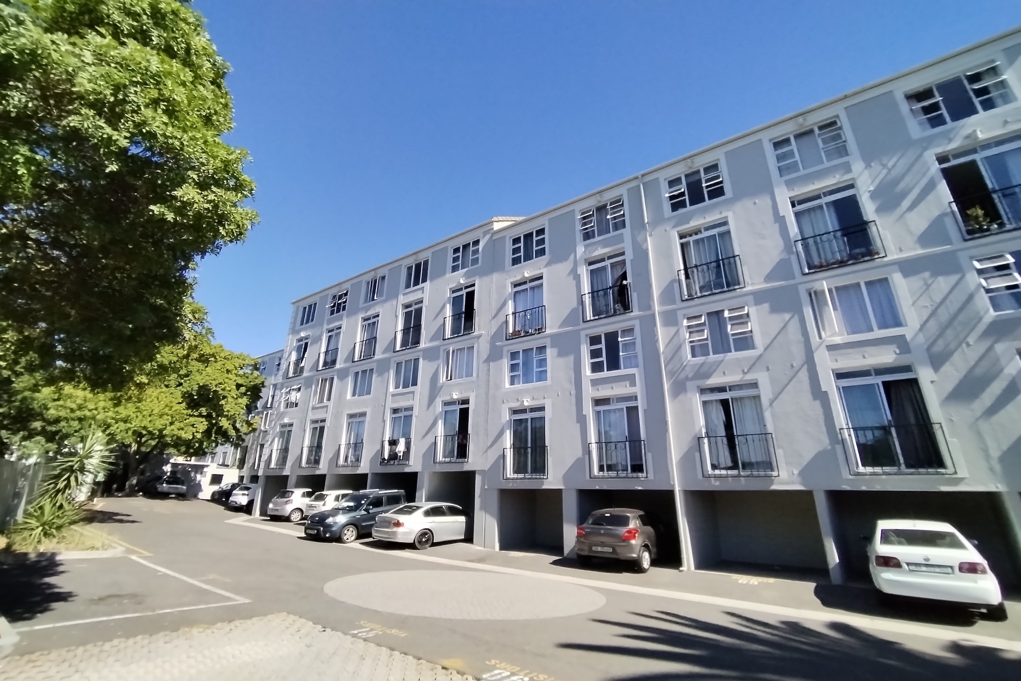 Multi-storey apartment for sale in Milnerton - 1TV1731730