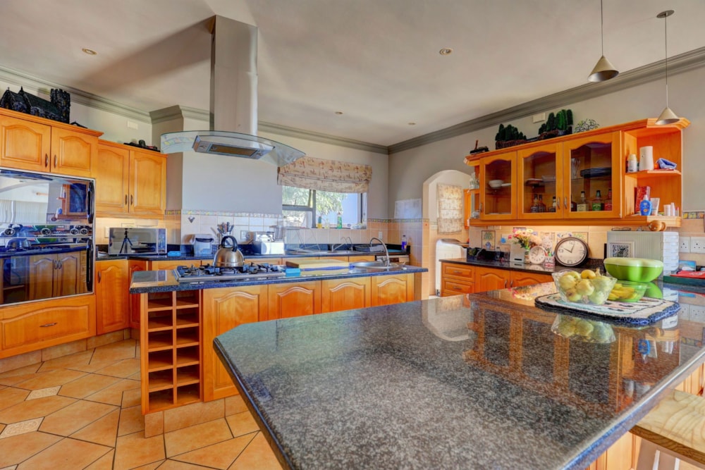 Golf estate house for sale in Mossel Bay Golf Estate - 1MB1730370
