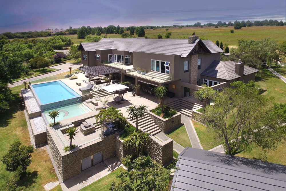 Double-storey house for sale in Saddlebrook Estate - MR1729004