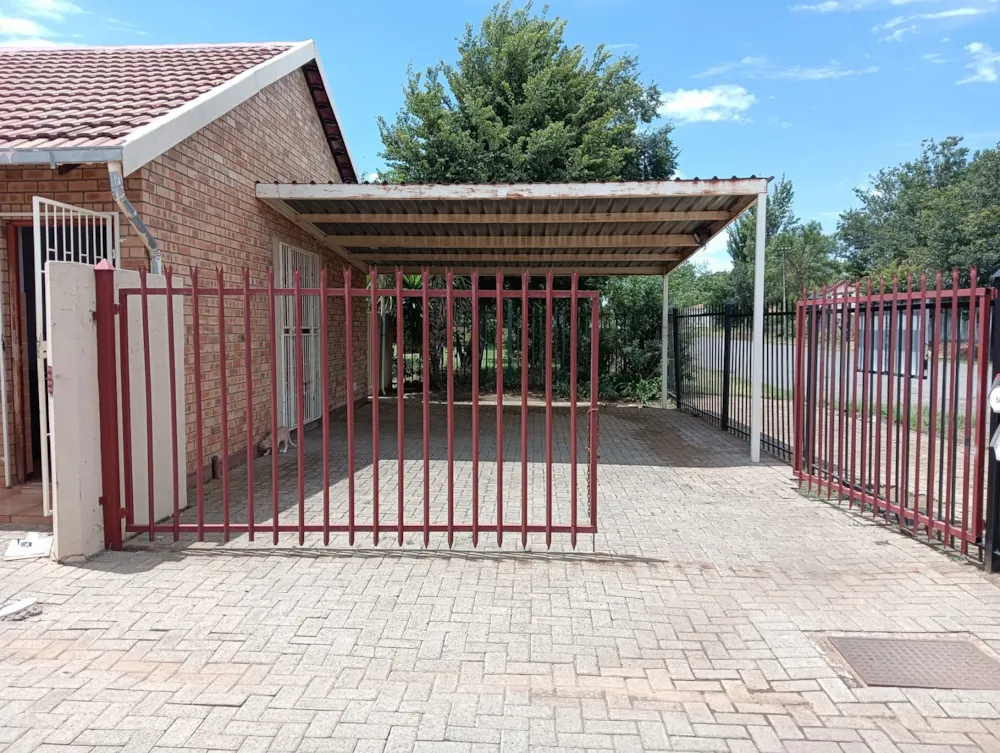 Townhouse let in Brandfort - 1BX1730390 Townhouse let in Brandfort - 1BX1730390