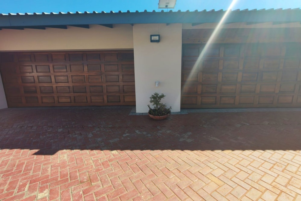 House for sale in Gholfsig - 1MD1730268 House for sale in Gholfsig - 1MD1730268