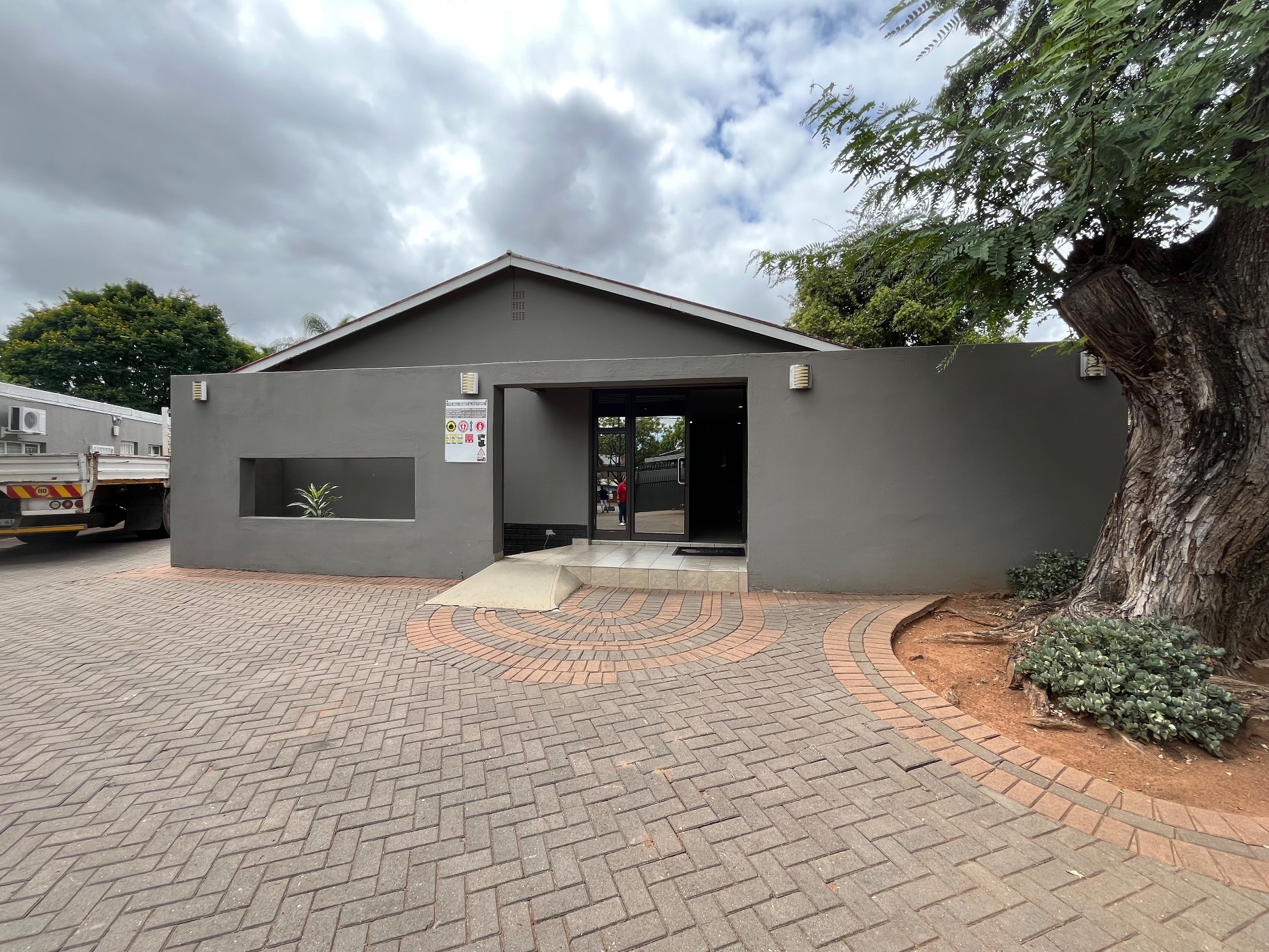 Commercial office to rent in Polokwane - 1PS1731376
