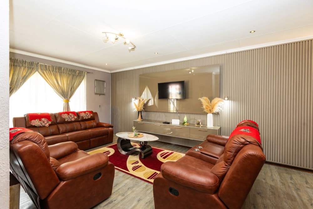 House for sale in Signal Hill, Newcastle - 1NW1727947