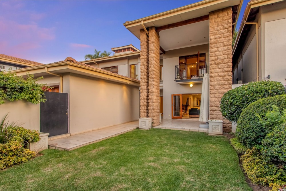 Cluster for sale in Waverley, Johannesburg - HP1728074