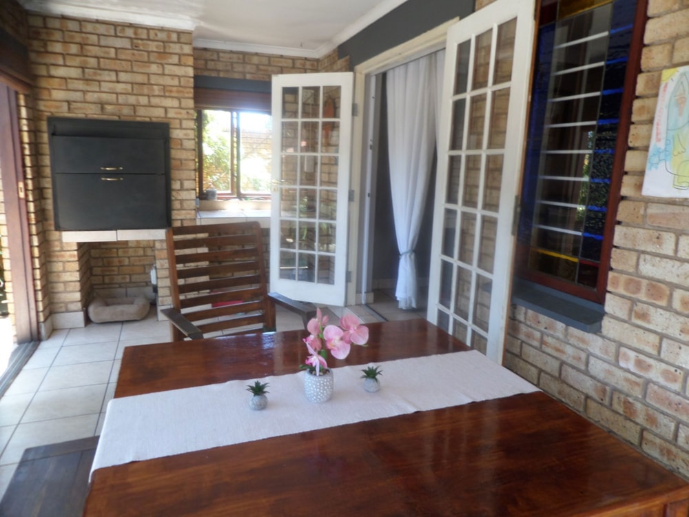 Townhouse for sale in Ruimsig - RAN1734876