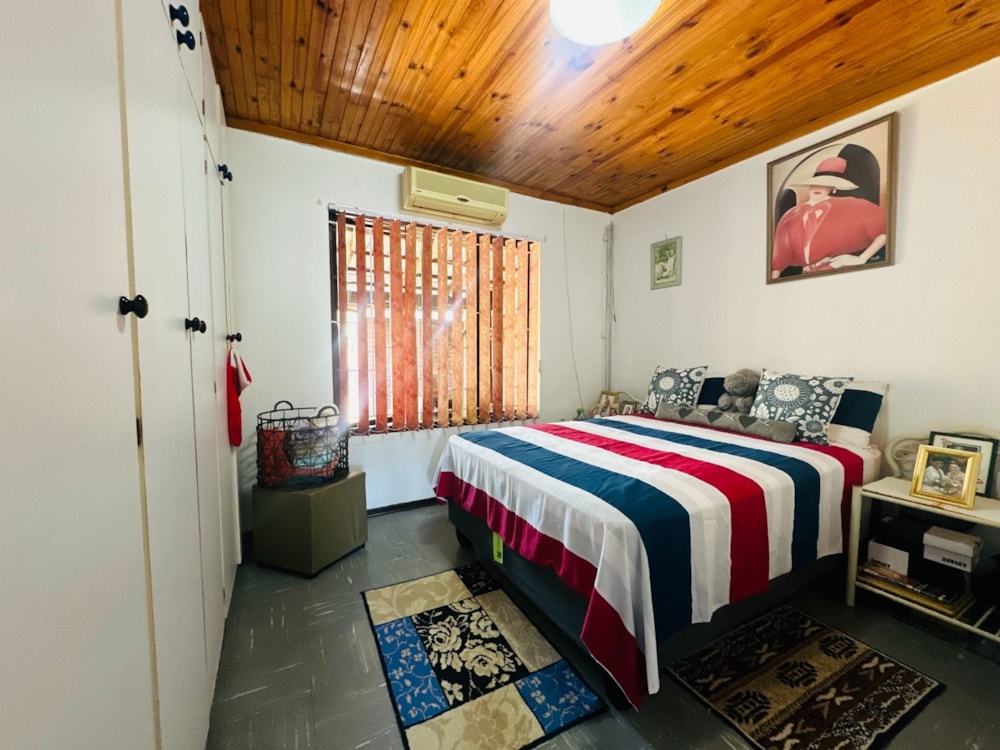 Security complex home for sale in Veldenvlei - 1RY1731450 Security complex home for sale in Veldenvlei - 1RY1731450