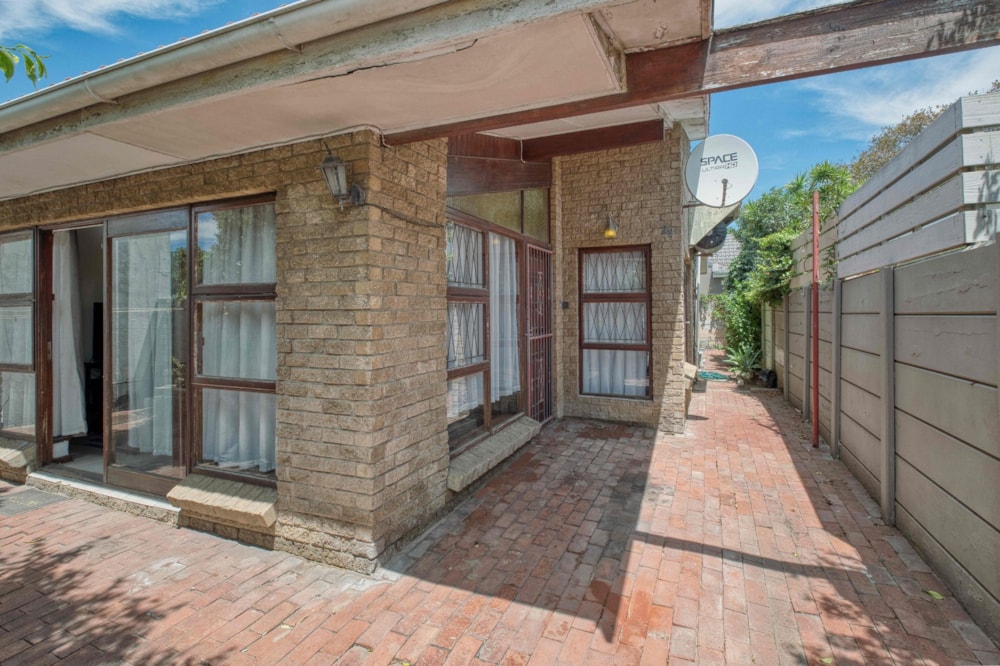 House for sale in Richmond Hill - 1PLZ1729640