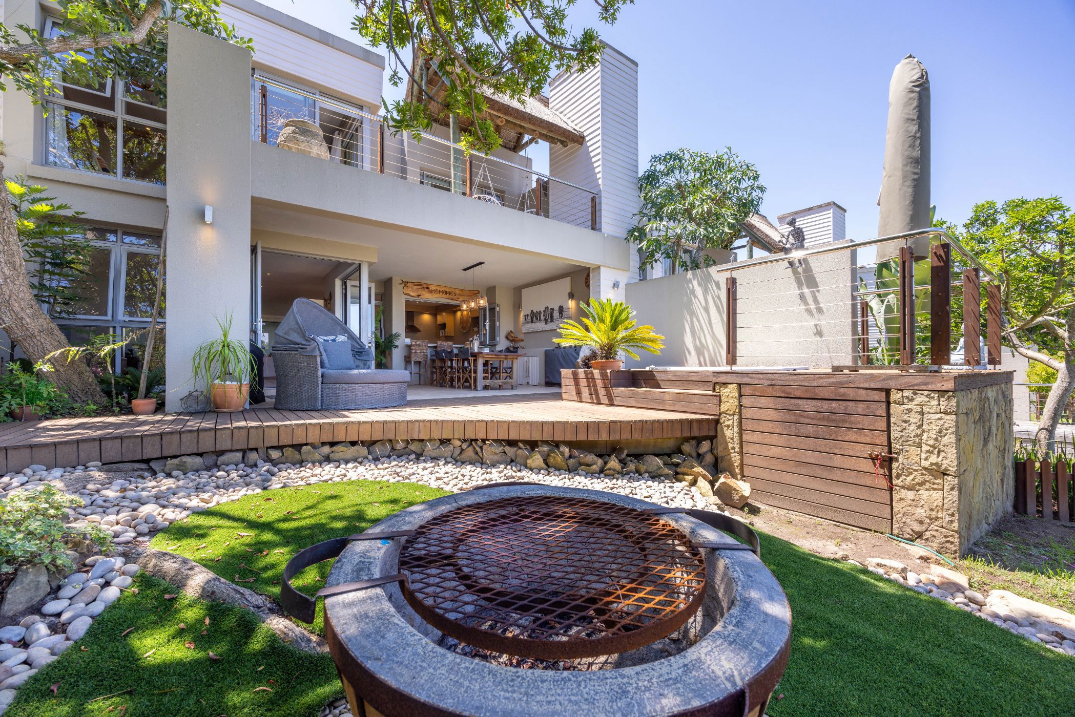 Multi-storey apartment to rent in Plettenberg Bay - 1KG1720774