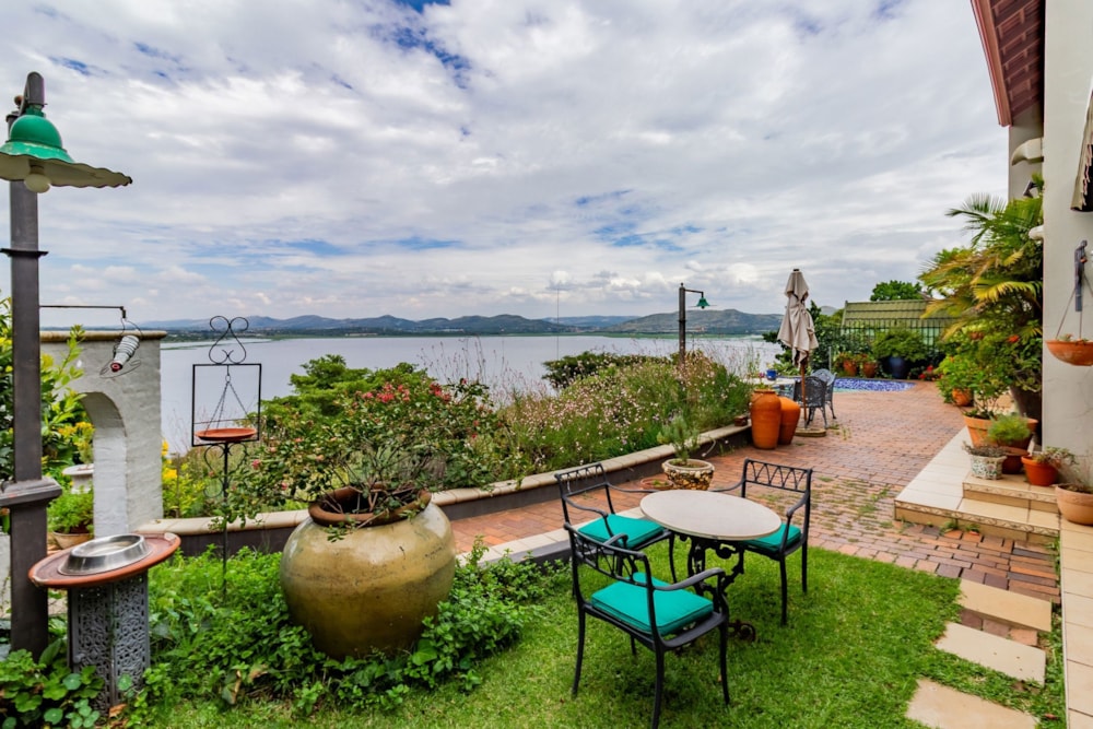 Double-storey house for sale in Kosmos - 1HR1731423 Double-storey house for sale in Kosmos - 1HR1731423