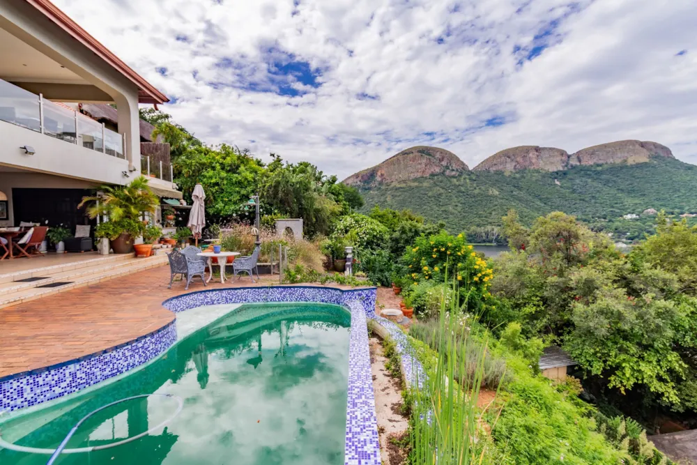 Double-storey house for sale in Kosmos - 1HR1731423 Double-storey house for sale in Kosmos - 1HR1731423