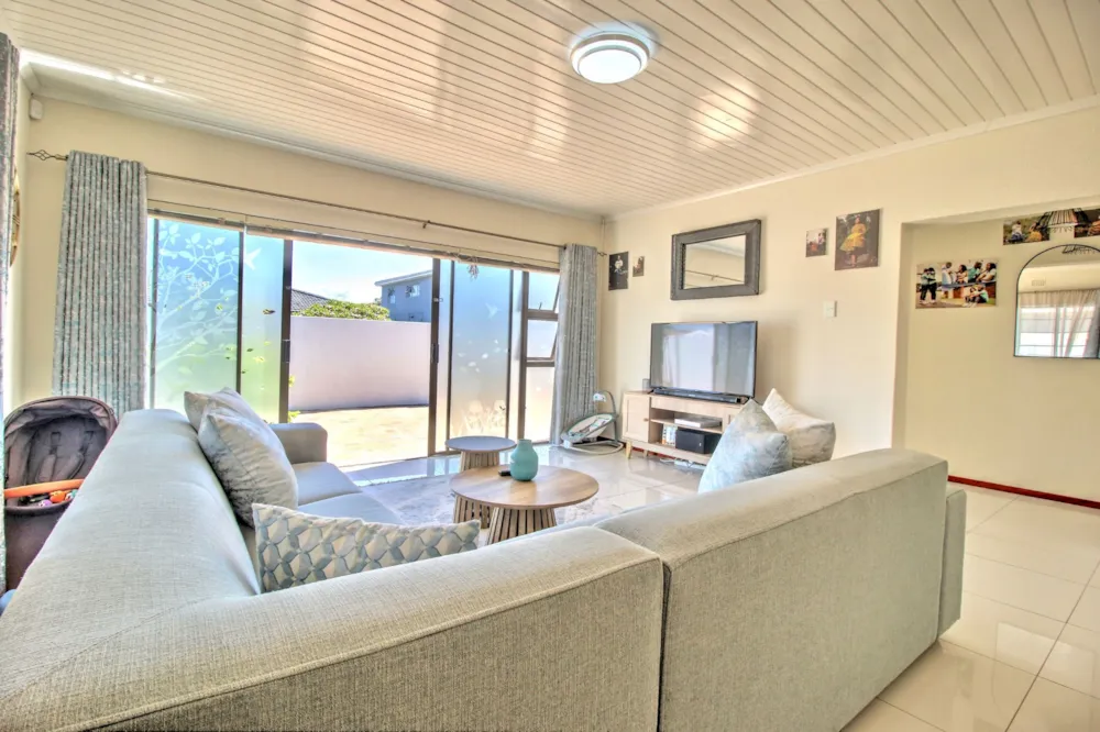 House let in Welgelegen, Parow - 1PLA1732070 House let in Welgelegen, Parow - 1PLA1732070