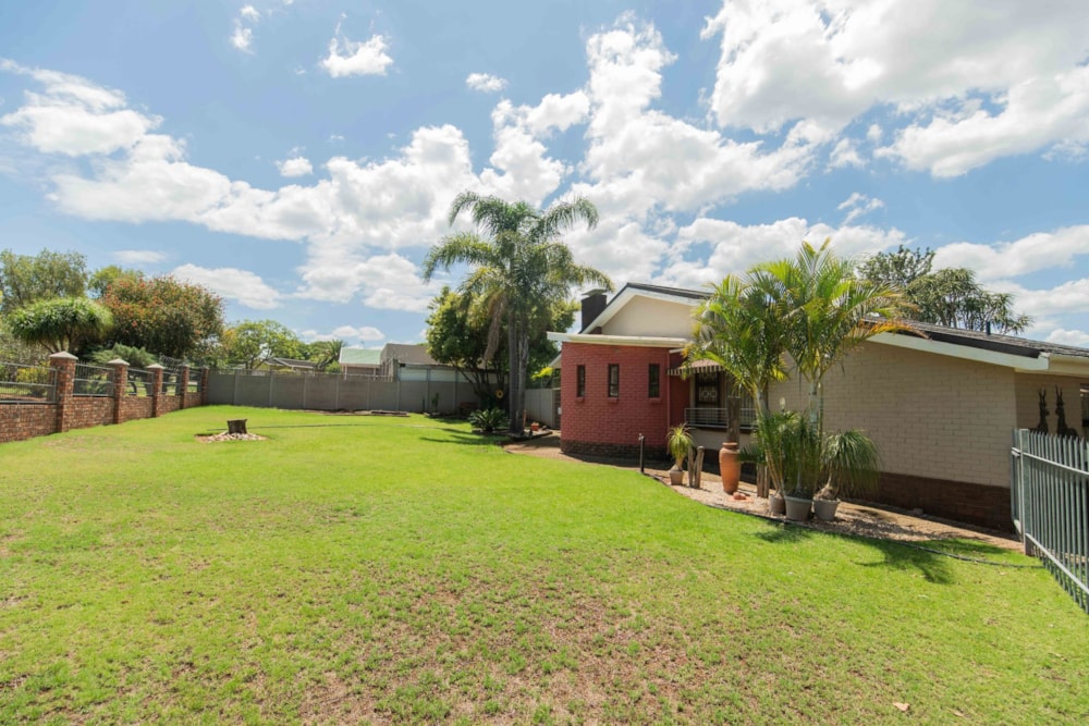 House for sale in Vanes Estate - 1UK1723655