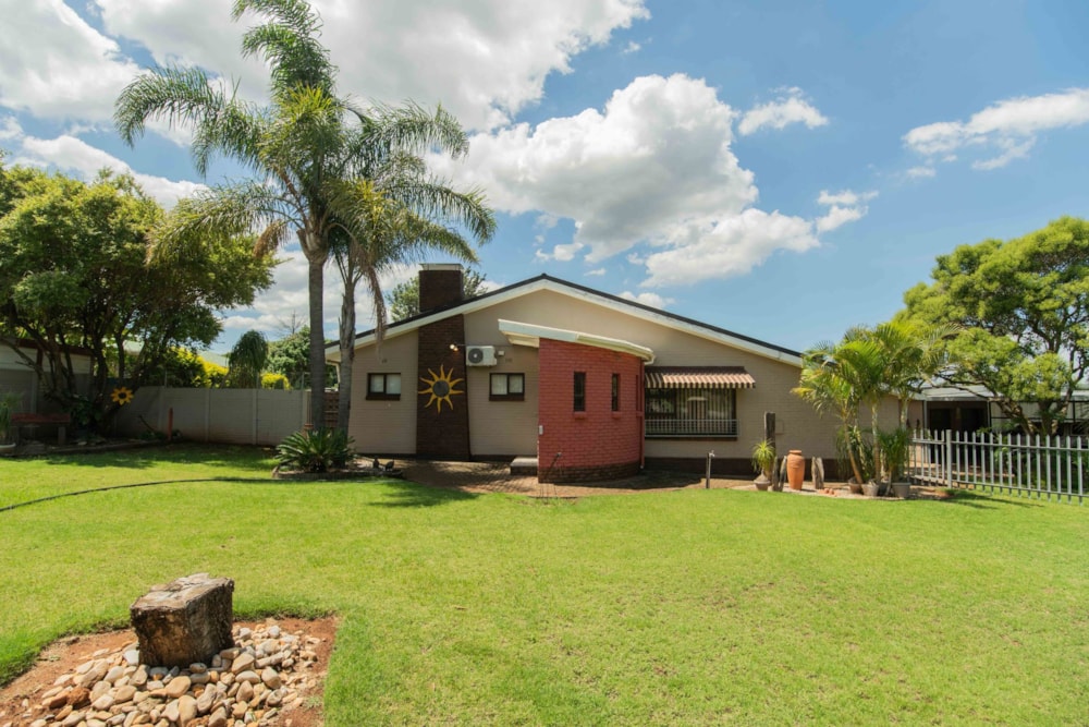 House for sale in Vanes Estate - 1UK1723655