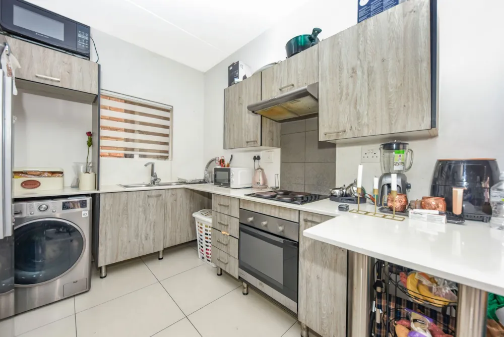 Apartment for sale in Fourways - FW1748180 Apartment for sale in Fourways - FW1748180